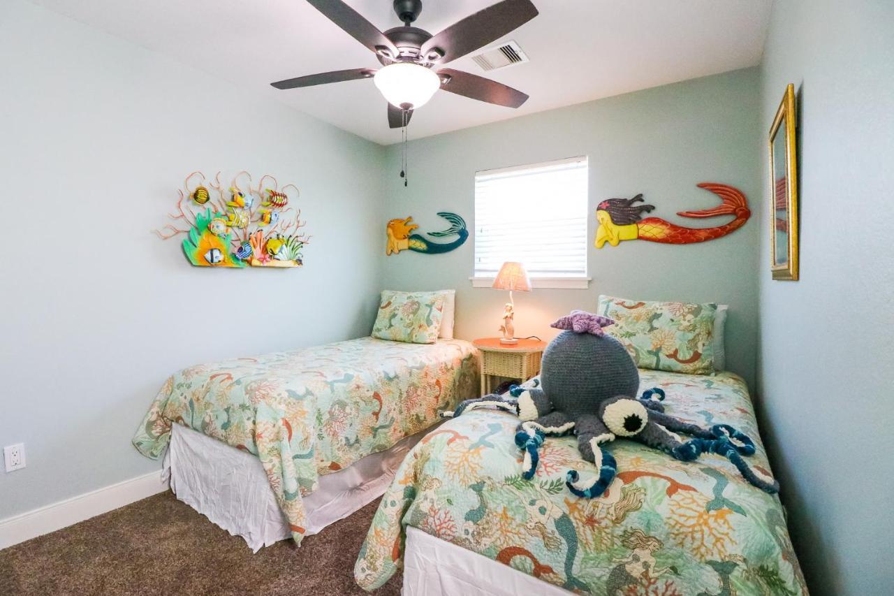 Perfect Location Spacious Yard Coffee Bar At This Lovely Beach Home Galveston Kültér fotó