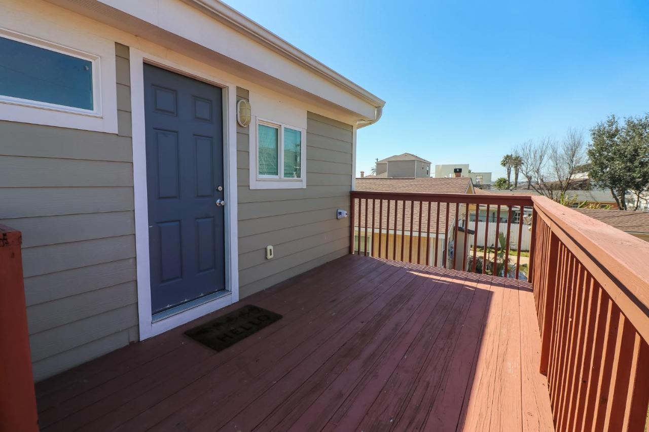 Perfect Location Spacious Yard Coffee Bar At This Lovely Beach Home Galveston Kültér fotó